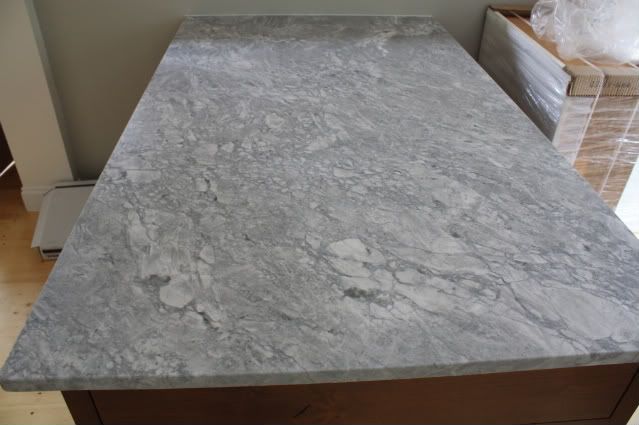 Suprema White Leathered Finish